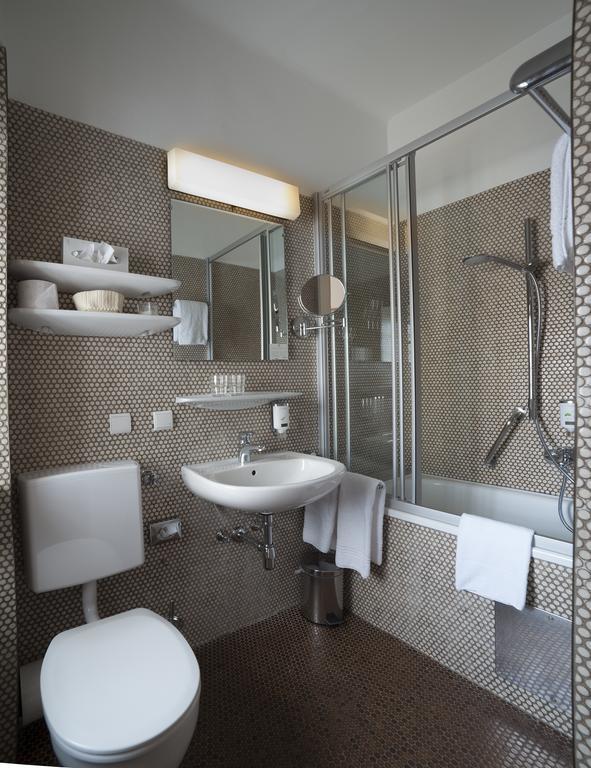 Hotel Vier Jahreszeiten Залцбург Екстериор снимка