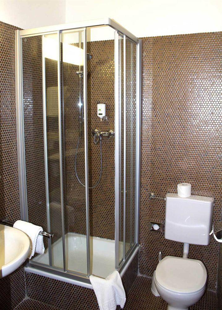 Hotel Vier Jahreszeiten Залцбург Екстериор снимка