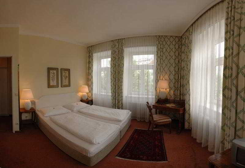 Hotel Vier Jahreszeiten Залцбург Стая снимка