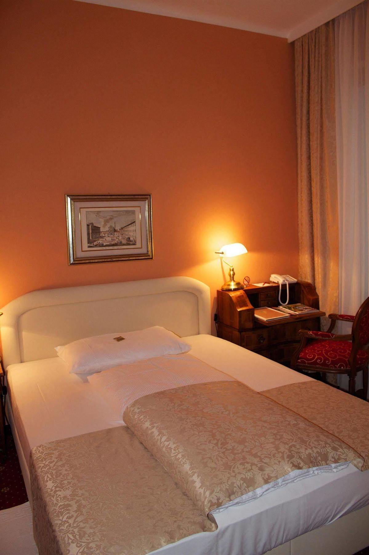 Hotel Vier Jahreszeiten Залцбург Екстериор снимка