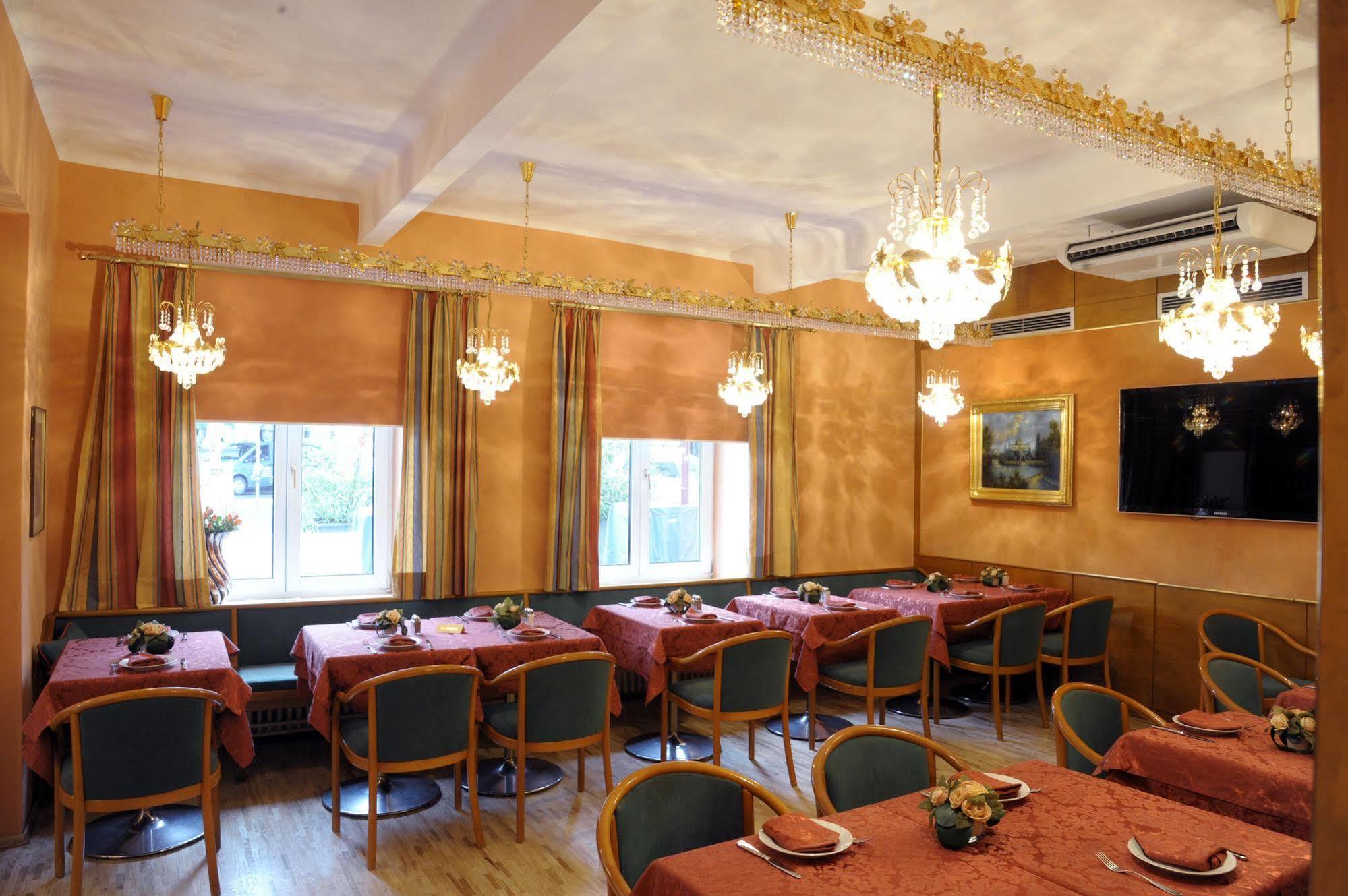 Hotel Vier Jahreszeiten Залцбург Екстериор снимка