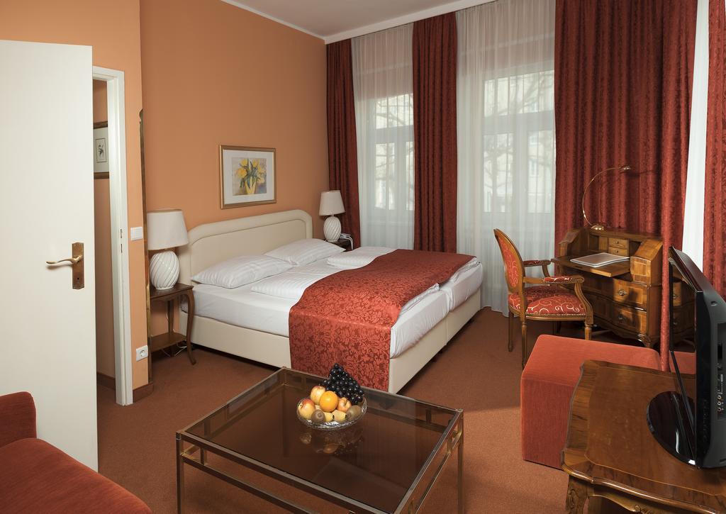 Hotel Vier Jahreszeiten Залцбург Екстериор снимка